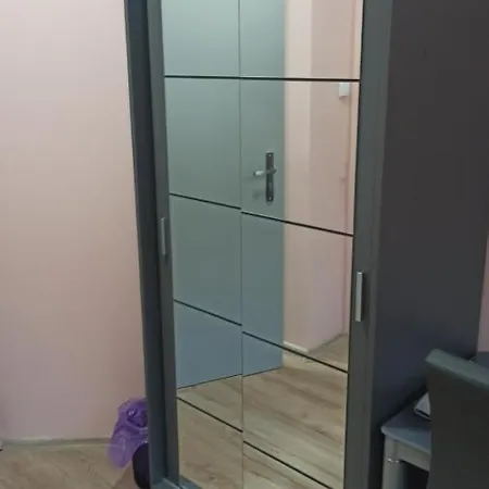 Goscinne Wiki & Ola Δωμάτια σε οικογενειακή κατοικία *